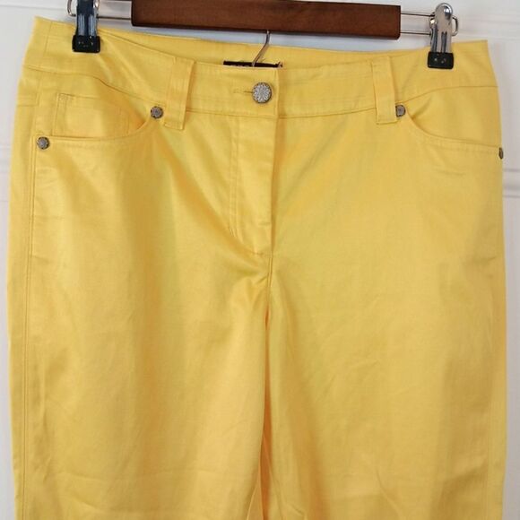 (3/$22) E39 By Eric bright yellow cropped pants - Picture 1 of 8